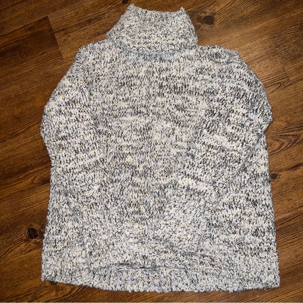 Lou & Grey LOFT Oversized Cowl Neck Chunky Acrylic Gray, Cream Sweater Size M/L - Picture 8 of 14